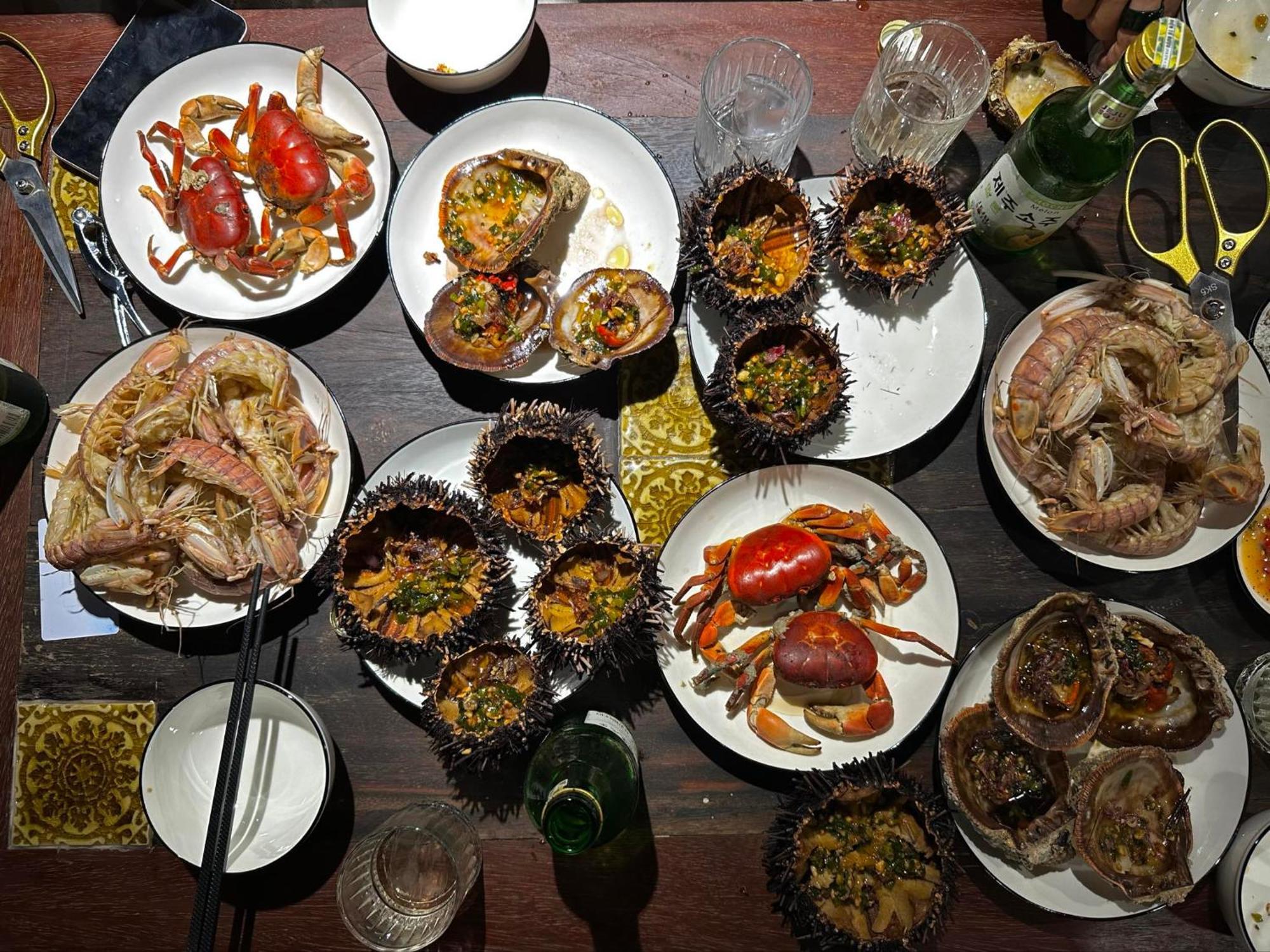 The Coral Homestay & Pub Tân Hiệ Екстериор снимка