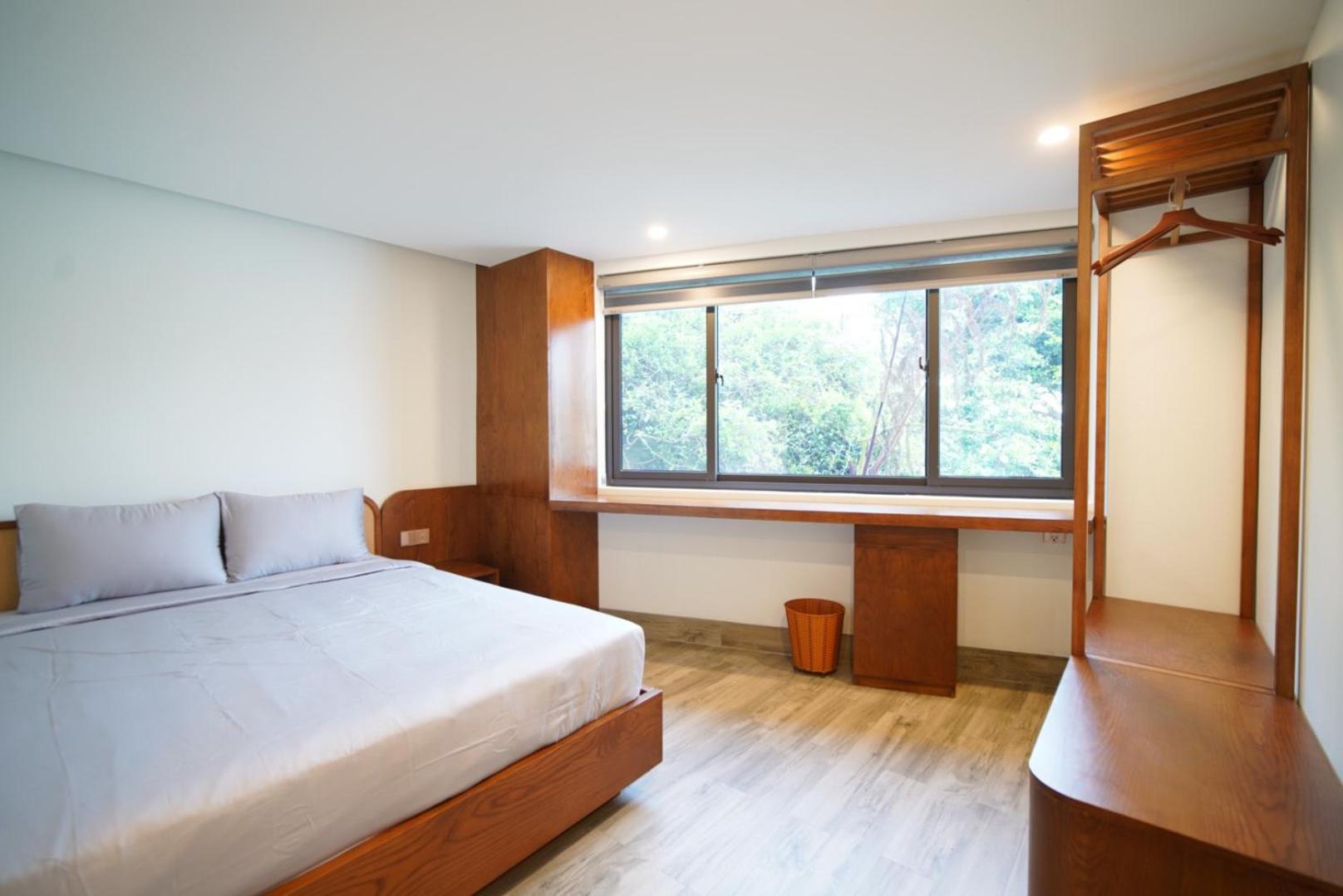 The Coral Homestay & Pub Tân Hiệ Екстериор снимка