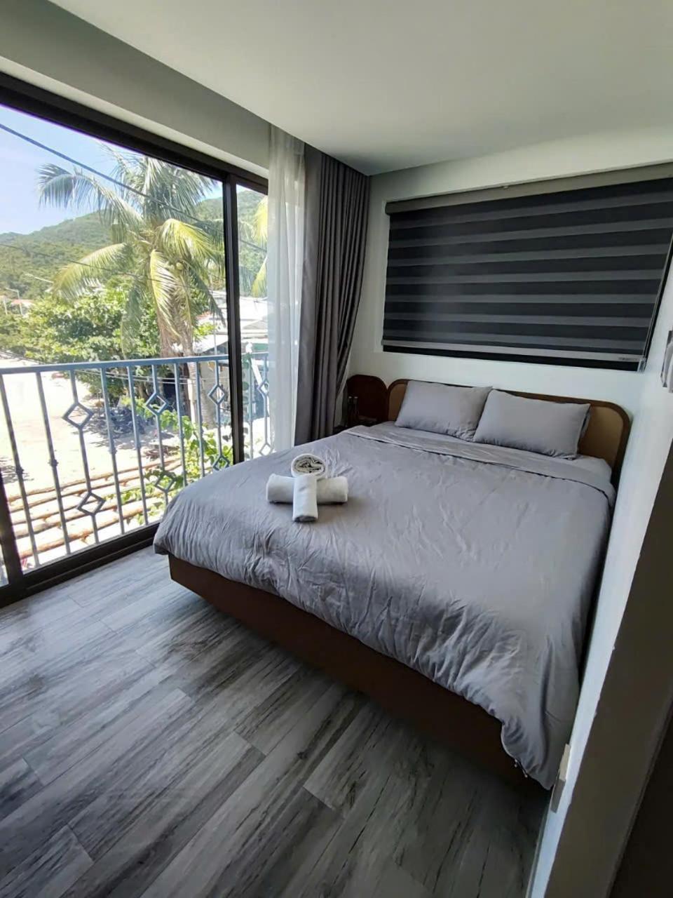 The Coral Homestay & Pub Tân Hiệ Екстериор снимка