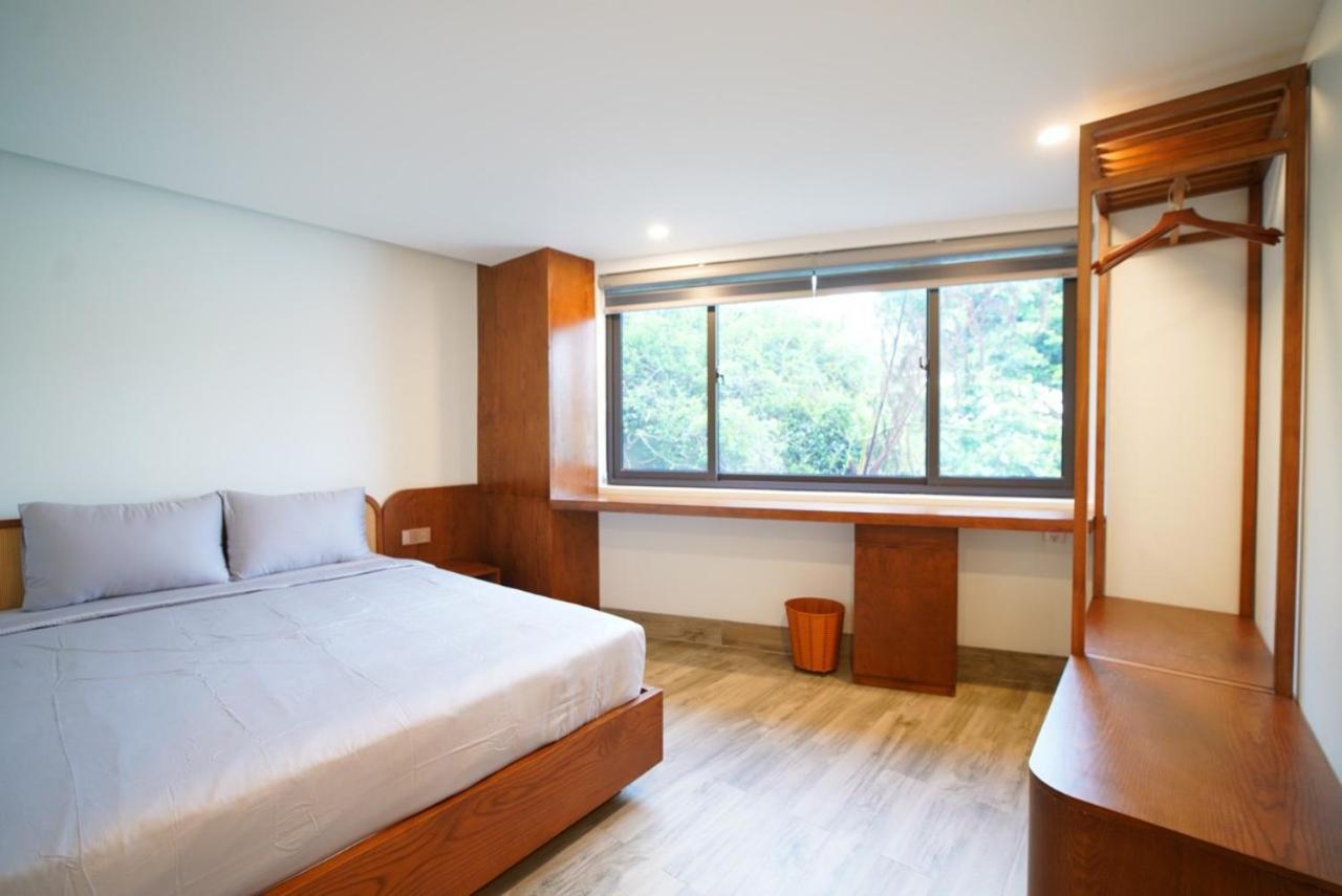The Coral Homestay & Pub Tân Hiệ Екстериор снимка