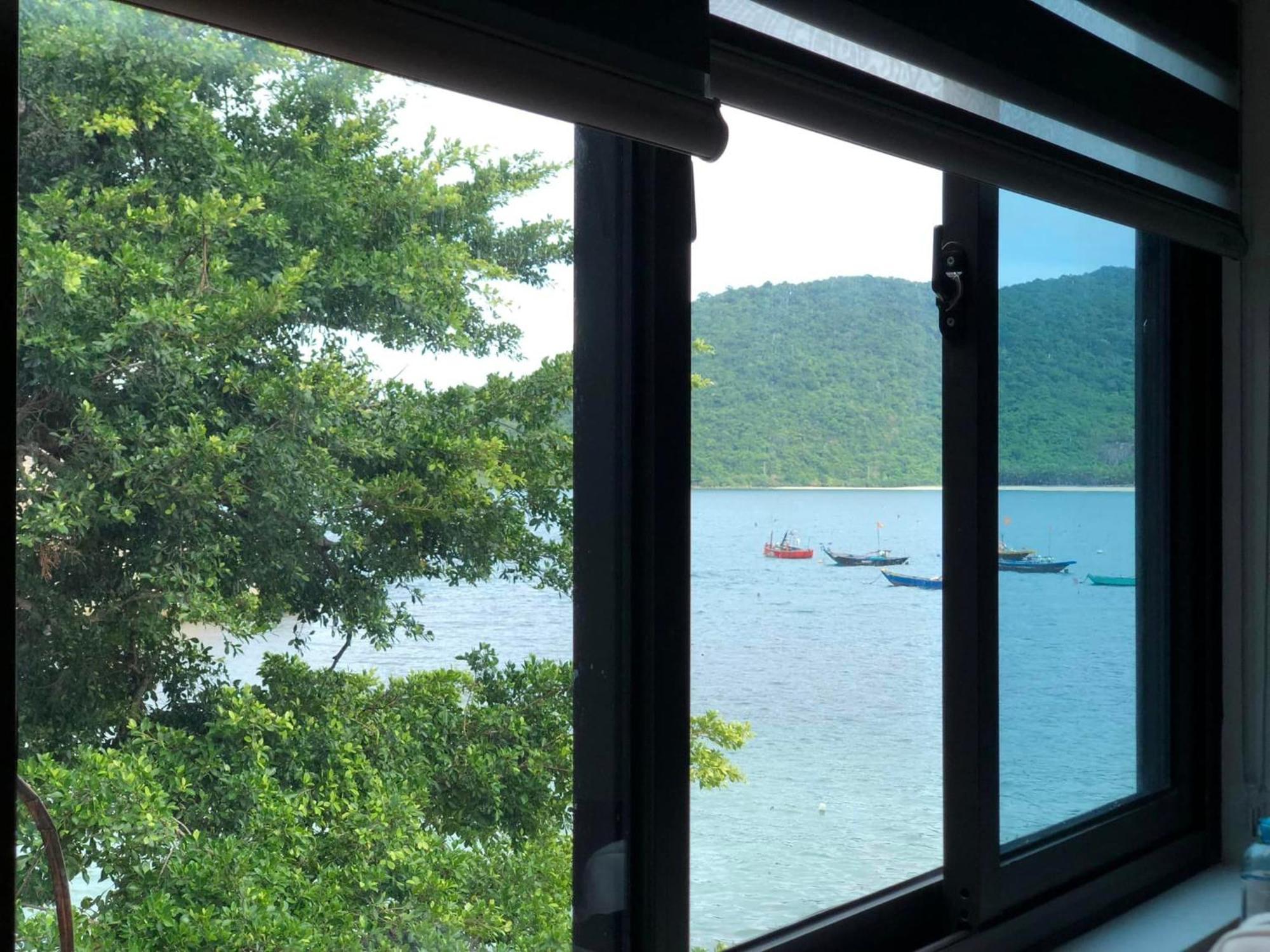 The Coral Homestay & Pub Tân Hiệ Екстериор снимка